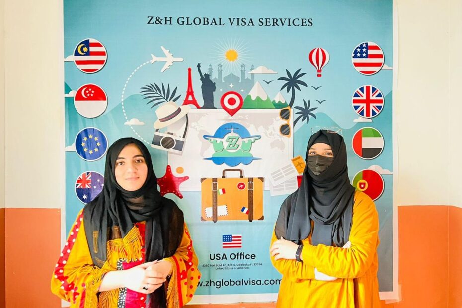 AMNA WITH BLOCKSGENIE STAFF 5